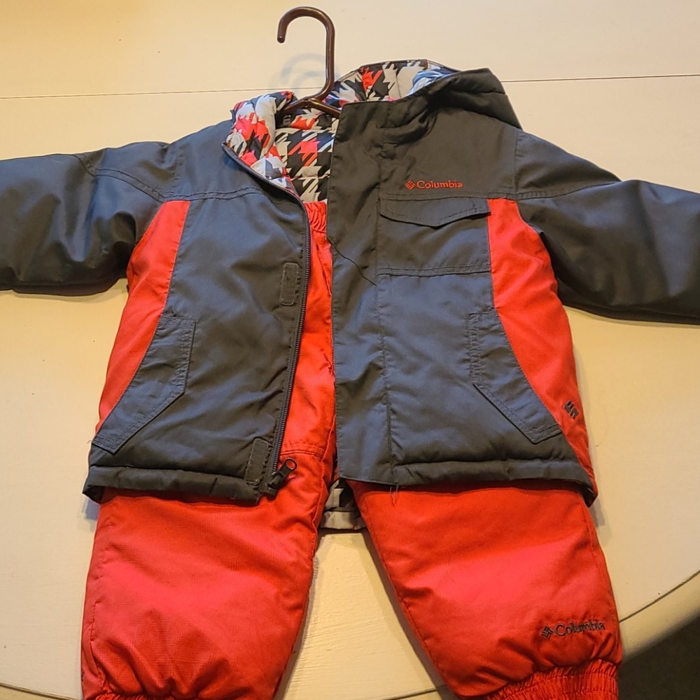 Columbia reversible snow jacket and pants set